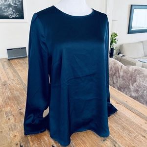 Banana Republic pullover top